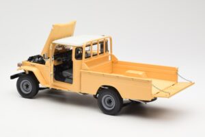 Toyota Land Cruiser Pickup Beige Kyosho 1:18 08958BE Pressofusione — immagine 5 di 8