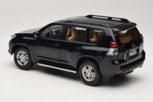 Toyota Land Cruiser Prado J150 Nero Paudi Model 1:18 623132-BK Pressofusione — immagine 7 di 8