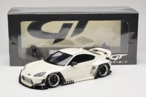 Toyota Pandem GR86 ZN8 Crystal White GT Spirit 1:18 GT498 Resina — immagine 6 di 6