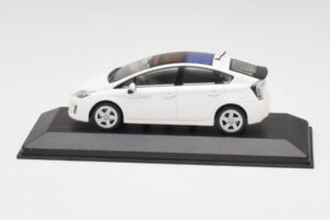 Toyota Prius XW30 Super Bianco Minichamps 1:43 PRIUS001 Pressofusione
