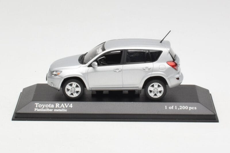 Toyota RAV4 XA30 Argento Minichamps 1:43 400166570 Pressofusione