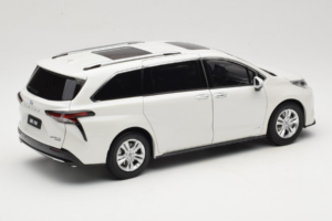 Toyota Sienna XL30 Bianco OEM 1:18 TOYOTA013 Pressofusione — immagine 3 di 8