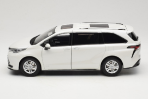 Toyota Sienna XL30 Bianco OEM 1:18 TOYOTA013 Pressofusione — immagine 4 di 8