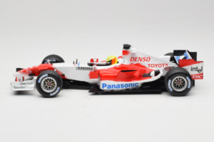 Toyota TF105 #17 R. Schumacher Panasonic Toyota Racing 2005 Minichamps 1:18 100050017 Pressofusione — immagine 3 di 7