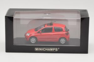 Toyota Yaris TS Rosso Minichamps 1:43 430166062 Pressofusione — immagine 4 di 4