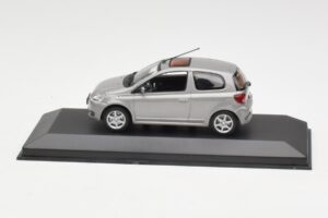 Toyota Yaris XP10 TS Grigio Minichamps 1:43 TOYOTA007 Pressofusione