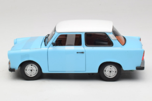 Trabant 601 Deluxe Blu Bianco Sun Star 1:18 4286 Pressofusione — immagine 3 di 6