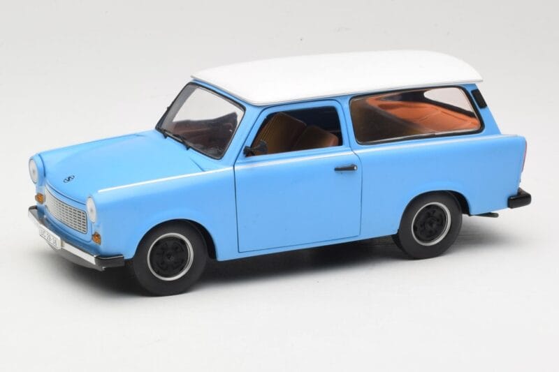 Trabant 601 Station Wagon Blu Sun Star 1:18 4272 Pressofusione