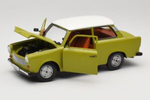 Trabant 601 Verde Sun Star 1:18 4289 Pressofusione — immagine 2 di 8