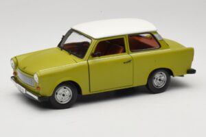 Trabant 601 Verde Sun Star 1:18 4289 Pressofusione