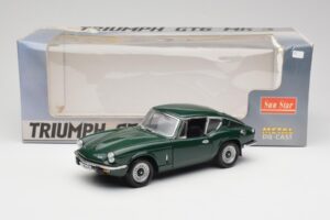 Triumph GT6 Mk3 Verde Sun Star 1:18 1055 Pressofusione — immagine 8 di 8