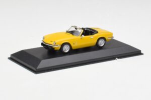Triumph Spitfire 1500 Giallo Minichamps 1:43 400132531 Pressofusione — immagine 2 di 4