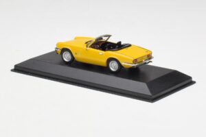 Triumph Spitfire 1500 Giallo Minichamps 1:43 400132531 Pressofusione — immagine 3 di 4
