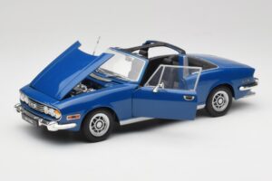 Triumph Stag Mk1 Sapphire Blue Revell 1:18 8815 Pressofusione — immagine 2 di 8