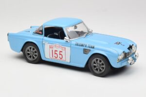 Triumph TR4 Rally Car Revell 1:18 8773 Pressofusione — immagine 6 di 8