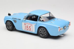Triumph TR4 Rally Car Revell 1:18 8773 Pressofusione — immagine 7 di 8