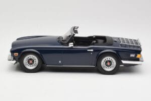 Triumph TR6 PI Blu Scuro Minichamps 1:18 155132032 Pressofusione — immagine 3 di 6