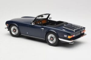 Triumph TR6 PI Blu Scuro Minichamps 1:18 155132032 Pressofusione — immagine 5 di 6