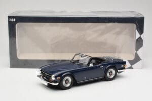 Triumph TR6 PI Blu Scuro Minichamps 1:18 155132032 Pressofusione — immagine 6 di 6