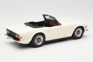 Triumph TR6 PI Bianco Minichamps 1:18 155132035 Pressofusione — immagine 2 di 6