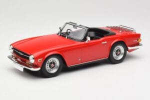 Triumph TR6 PI Rosso Minichamps 1:18 155132031 Pressofusione