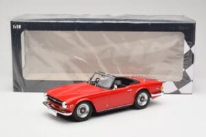 Triumph TR6 PI Rosso Minichamps 1:18 155132031 Pressofusione — immagine 6 di 6