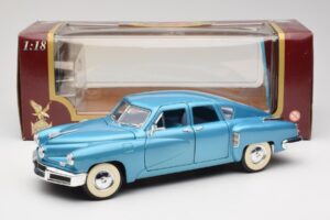 Tucker Torpedo Blu Road Signature 1:18 92268 Pressofusione — immagine 8 di 8