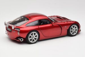 TVR Sagaris Rosso Revell 1:18 08816 Pressofusione — immagine 3 di 8