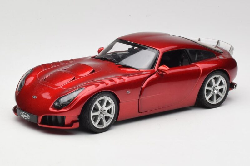 TVR Sagaris Rosso Revell 1:18 08816 Pressofusione