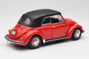 Volkswagen 1302 LS Cabriolet Rosso Revell 1:18 08470 Pressofusione — immagine 3 di 8