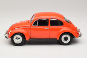 Volkswagen Beetle Arancione Gremlins Movie Greenlight 1:18 12985 Pressofusione — immagine 4 di 8