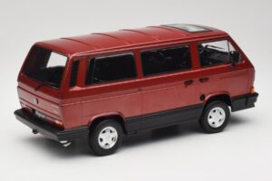 Volkswagen Bus T3 Multivan Magnum Mars Red Metallic KK-Scale 1:18 KKDC180991 Pressofusione — immagine 2 di 6