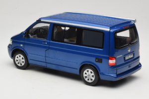 Volkswagen California T4 Ravenna Blue Metallic Norev 1:18 188607 Pressofusione — immagine 7 di 8