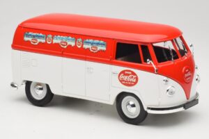 Volkswagen T1 Combi Coca-Cola Solido 1:18 9512 Pressofusione — immagine 6 di 8