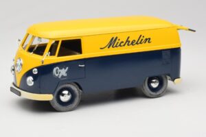 Volkswagen T1 Combi Michelin Nero & Giallo Solido 1:18 9406 Pressofusione — immagine 2 di 8