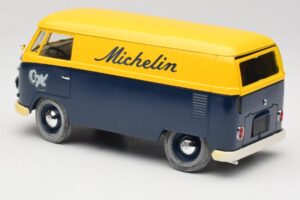 Volkswagen T1 Combi Michelin Nero & Giallo Solido 1:18 9406 Pressofusione — immagine 7 di 8