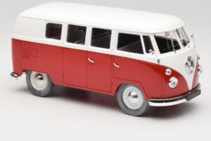 Volkswagen Combi T1 Rosso & Bianco Solido 1:18 8031 Pressofusione — immagine 6 di 8