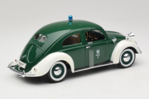 Volkswagen Export Sedan Police Maisto 1:18 56004 Pressofusione — immagine 2 di 6