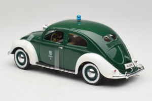 Volkswagen Export Sedan Police Maisto 1:18 56004 Pressofusione — immagine 5 di 6