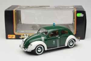 Volkswagen Export Sedan Police Maisto 1:18 56004 Pressofusione — immagine 6 di 6