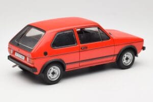Volkswagen Golf GTI Mk1 Rosso Solido 1:18 8166 Pressofusione — immagine 3 di 8