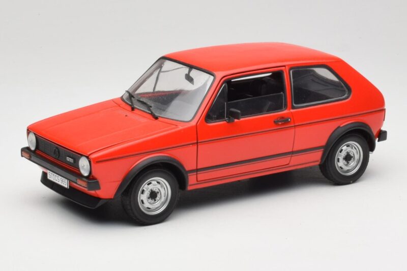 Volkswagen Golf GTI Mk1 Rosso Solido 1:18 8166 Pressofusione