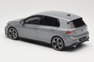 Volkswagen Golf GTI Mk8 Grigio Otto 1:18 OT1137 Resina — immagine 5 di 6
