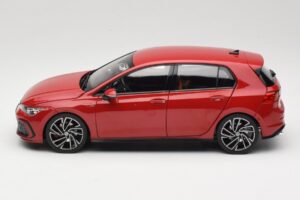 Volkswagen Golf GTI Mk8 Tornado Red Norev 1:18 188595 Pressofusione — immagine 4 di 8