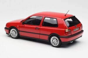 Volkswagen Golf Mk3 GTI Flash Red Norev 1:18 188418 Pressofusione — immagine 7 di 8