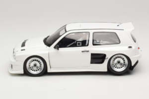 Volkswagen Golf Mk3 Khyzyl Saleem Bianco Otto 1:18 OT1110 Resina — immagine 3 di 6