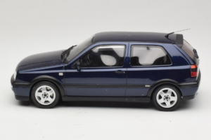Volkswagen Golf Mk3 VR6 Blu Scuro Otto 1:18 OT046 Resina — immagine 3 di 6