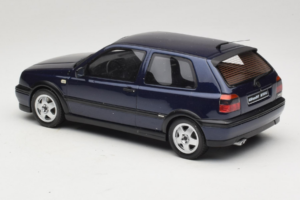 Volkswagen Golf Mk3 VR6 Blu Scuro Otto 1:18 OT046 Resina — immagine 5 di 6
