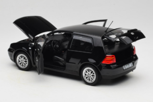 Volkswagen Golf GTI Mk4 Nero Norev 1:18 188574 Pressofusione — immagine 5 di 8