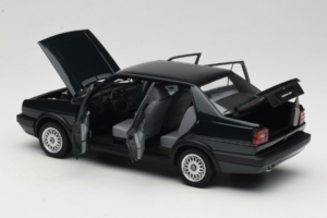 Volkswagen Jetta Mk3 CL Nero Icartime 1:18 JETTA001 Pressofusione — immagine 5 di 8
